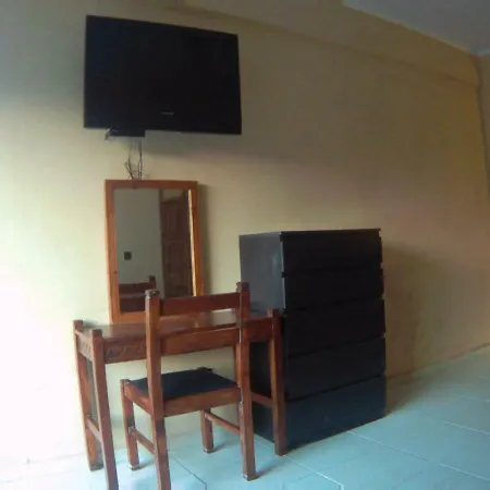 Steampunk Studio On The Beach Apartament Limassol